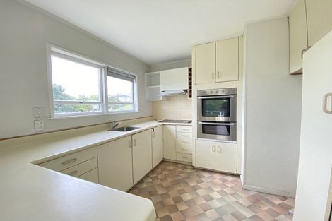 Photo of property in 36 Woodside Avenue, Northcote, Auckland, 0627