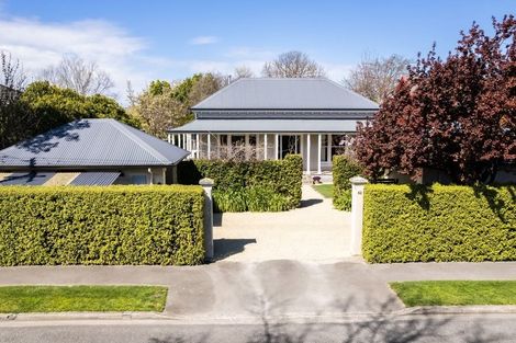 Photo of property in 42 Holly Road, St Albans, Christchurch, 8014