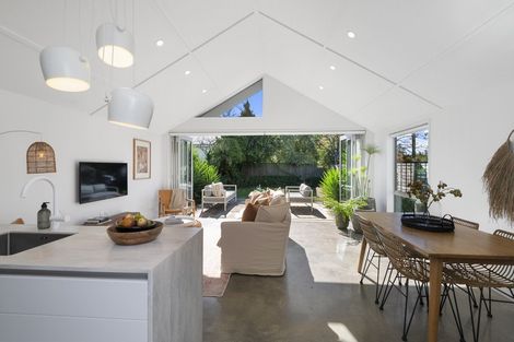 Photo of property in 15 Randall Street, Richmond, Christchurch, 8013