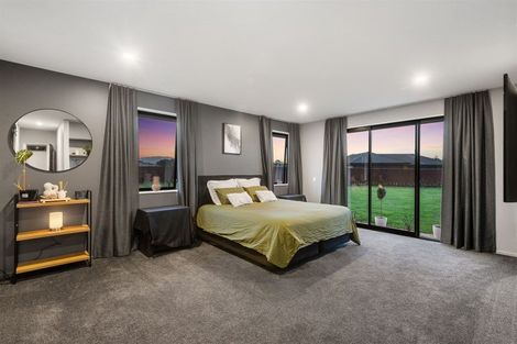 Photo of property in 8 Crawford Close, Amberley, 7410