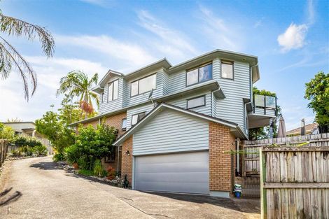 Photo of property in 8a Horizon Way, West Harbour, Auckland, 0618