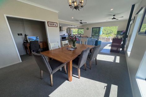 Photo of property in 26 Harbour View Heights, Picton, 7220