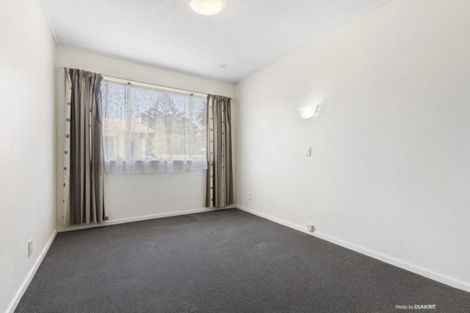 Photo of property in 4/171 Queens Drive, Lyall Bay, Wellington, 6022
