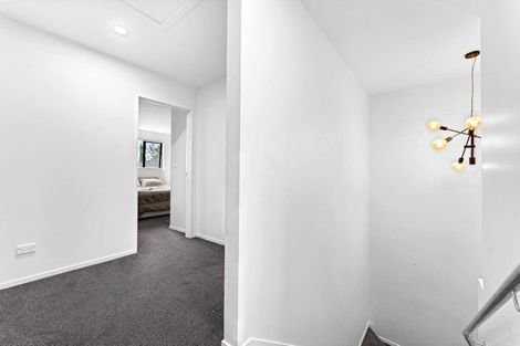 Photo of property in 10d Benton Place, Manurewa, Auckland, 2102
