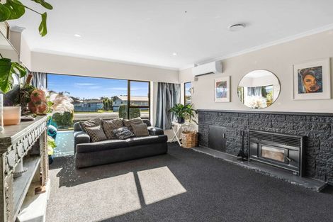 Photo of property in 1 Mathew Street, Dannevirke, 4930