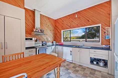 Photo of property in 96 Middlepark Road, Sockburn, Christchurch, 8042