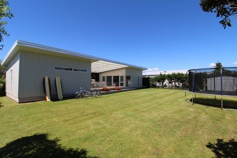 Photo of property in 134 Harbour Drive, Matarangi, Whitianga, 3592