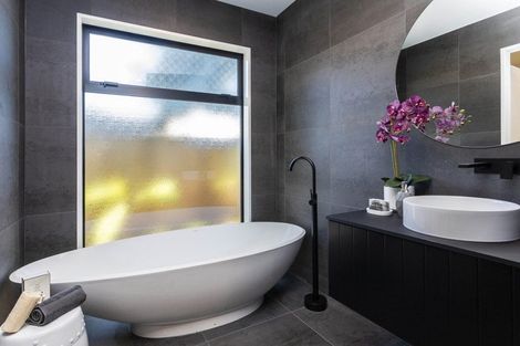 Photo of property in 112 Paparoa Street, Papanui, Christchurch, 8053