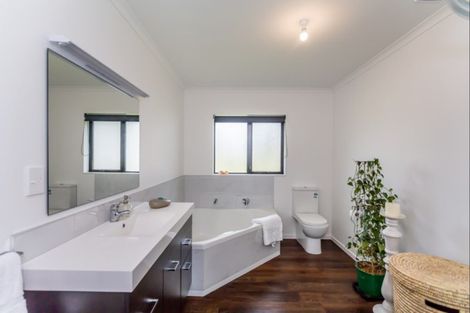 Photo of property in 127 Palmer Road, Foxton Beach, Foxton, 4891