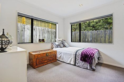 Photo of property in 71a Stottholm Road, Titirangi, Auckland, 0604