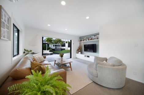 Photo of property in 54 John Gill Road, Shelly Park, Auckland, 2014