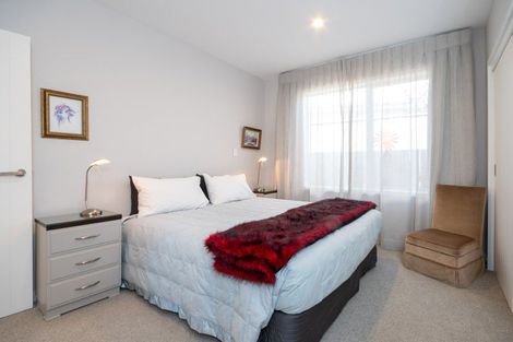 Photo of property in 5a Guthrie Road, Havelock North, 4130