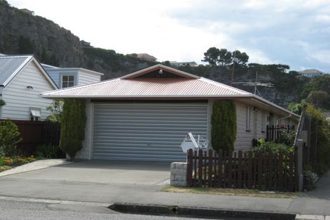 Photo of property in 6 Taupata Street, Redcliffs, Christchurch, 8081