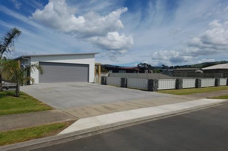 Photo of property in 5 Carina Way, Whitianga, 3510