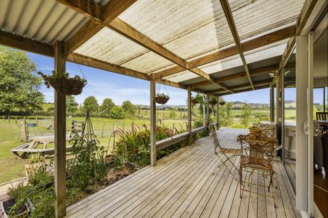 Photo of property in 39 Lara Lane, Kaiwaka, 0573