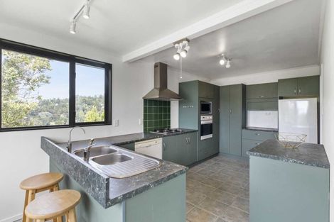 Photo of property in 116 Wood Bay Road, Titirangi, Auckland, 0604