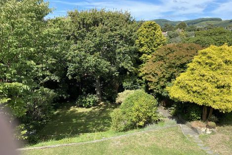 Photo of property in 9 Woodstock Terrace, Tawa, Wellington, 5028