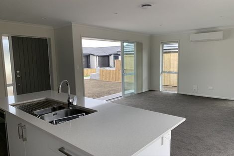 Photo of property in 2 Haka Way, Papamoa, 3118