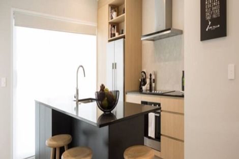 Photo of property in 16 Papaview Road, Papakura, 2110