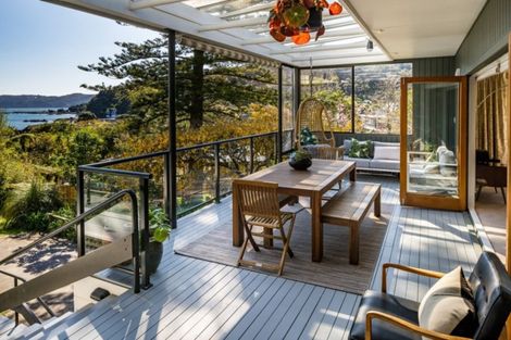 Photo of property in 6 Walter Road, Lowry Bay, Lower Hutt, 5013