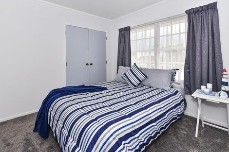 Photo of property in 1a Everglade Drive, Goodwood Heights, Auckland, 2105