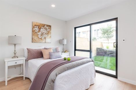 Photo of property in 6 Meritage Lane, Te Atatu South, Auckland, 0610