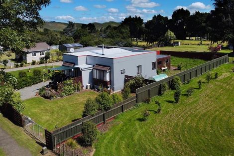 Photo of property in 15a Sydney Street, Takapau, 4203