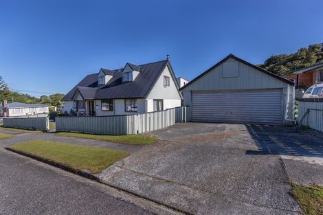 Photo of property in 2 Coates Street, Greymouth, 7805