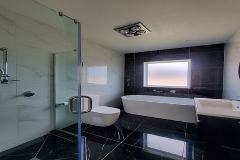 Photo of property in 16 Perkins Street, Papakura, 2110