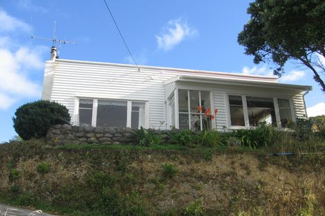 Photo of property in 91 Maungaraki Road, Korokoro, Lower Hutt, 5012