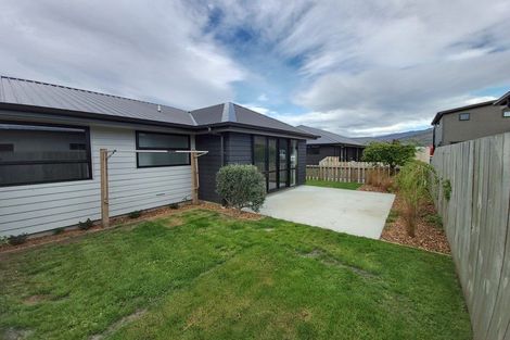 Photo of property in 35 Cheltenham Road, Lower Shotover, Queenstown, 9304