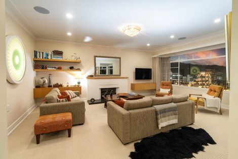 Photo of property in 90 Oriental Parade, Oriental Bay, Wellington, 6011