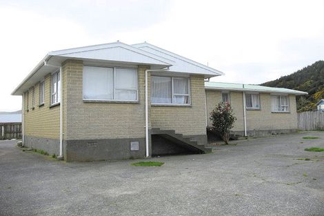 Photo of property in 15a Pencarrow Crescent, Wainuiomata, Lower Hutt, 5014
