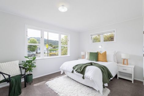 Photo of property in 6 Ruru Crescent, Heretaunga, Upper Hutt, 5018