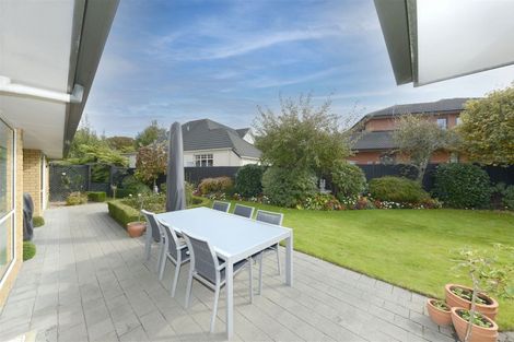 Photo of property in 11 Chateau Drive, Burnside, Christchurch, 8053