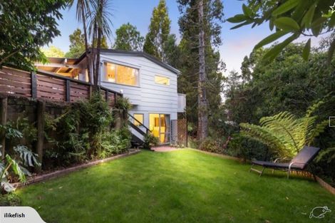 Photo of property in 24 Park Hill Road, Birkenhead, Auckland, 0626