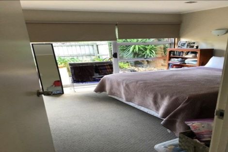 Photo of property in 2/18 Clovelly Road, Bucklands Beach, Auckland, 2012