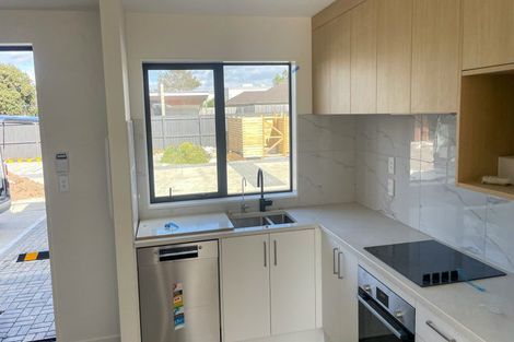 Photo of property in 3/5 Hikurangi Street, Te Atatu Peninsula, Auckland, 0610