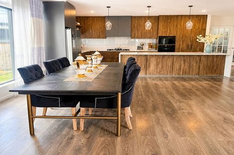Photo of property in 319 Flat Bush School Road, Flat Bush, Auckland, 2019