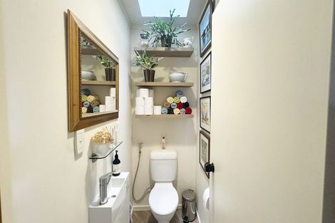 Photo of property in 19a Rangatira Road, Birkdale, Auckland, 0626