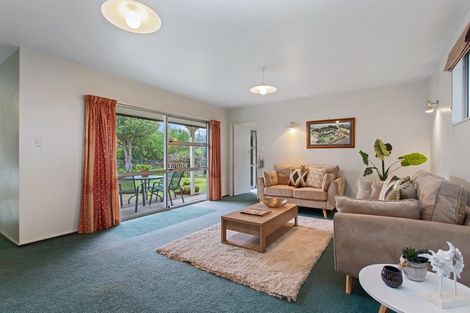 Photo of property in 1 South Crescent, Amberley, 7481