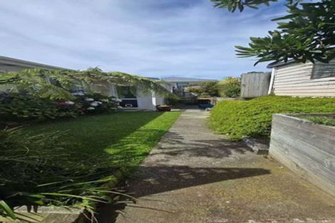 Photo of property in 6 Kekerenga Street, Strathmore Park, Wellington, 6022