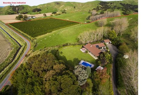 Photo of property in 52 Saddler Road, Muriwai, Gisborne, 4072