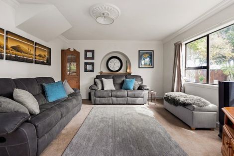 Photo of property in 702 Queen Street East, Parkvale, Hastings, 4122