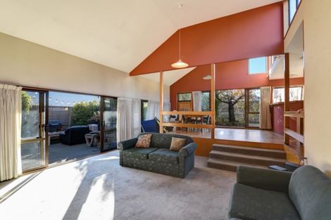 Photo of property in 3 Cypress Court, Kelvin Heights, Queenstown, 9300