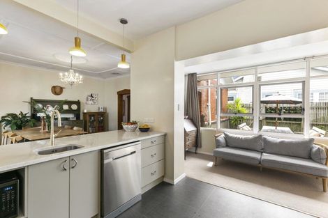 Photo of property in 181 The Parade, Island Bay, Wellington, 6023