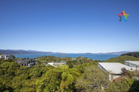 Photo of property in 49a Maungaraki Road, Korokoro, Lower Hutt, 5012