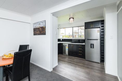 Photo of property in 5 Westhaven Grove, Takaro, Palmerston North, 4412