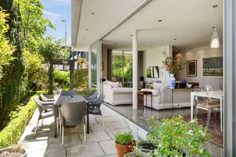 Photo of property in 148 Merivale Lane, Merivale, Christchurch, 8014