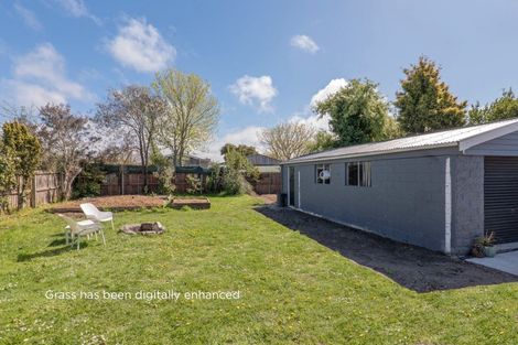 Photo of property in 19 Eglinton Street, Avondale, Christchurch, 8061